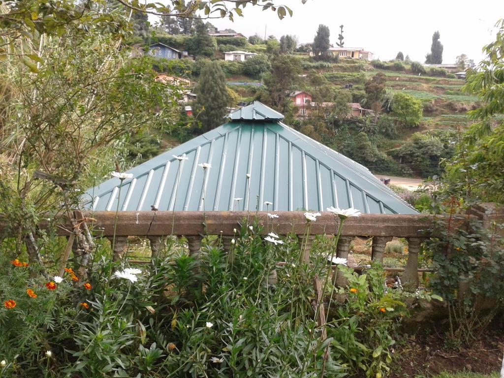 Senani Colonial Holiday Bungalow Nuwara Eliya Camera foto