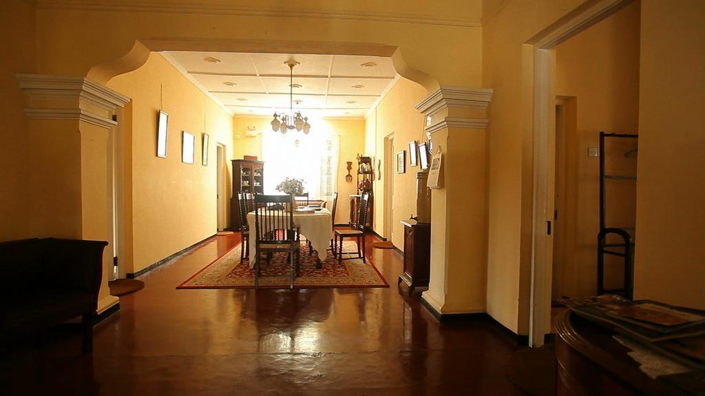 Senani Colonial Holiday Bungalow Nuwara Eliya Camera foto
