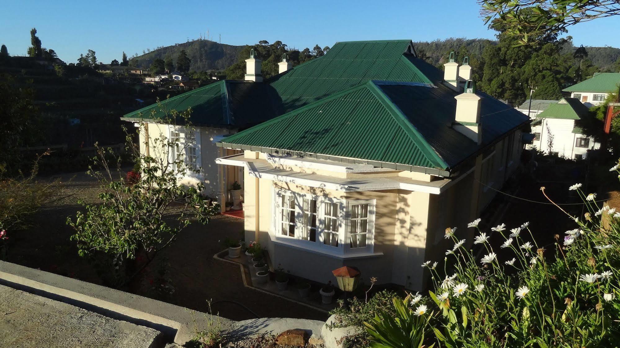Senani Colonial Holiday Bungalow Nuwara Eliya Esterno foto