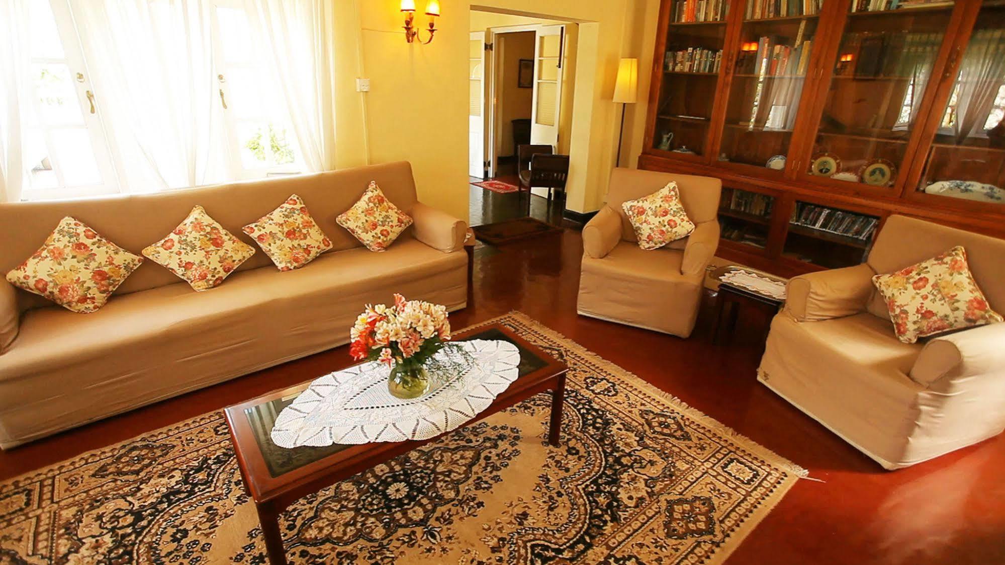Senani Colonial Holiday Bungalow Nuwara Eliya Esterno foto