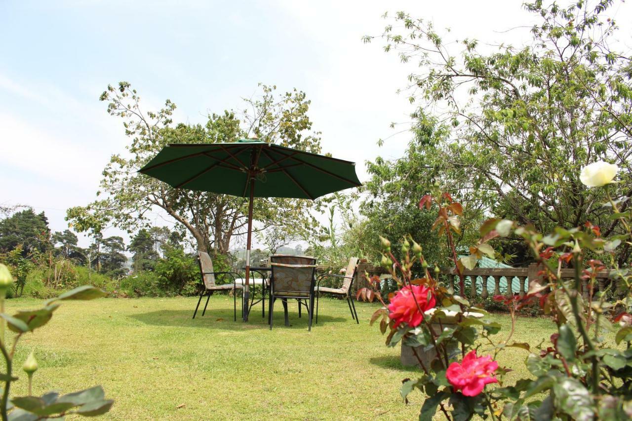 Senani Colonial Holiday Bungalow Nuwara Eliya Esterno foto